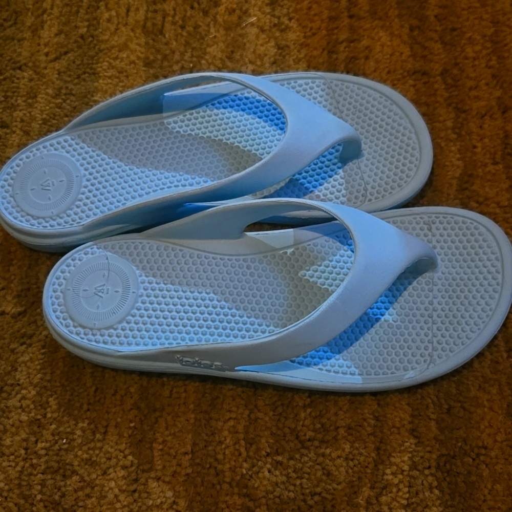 Totes Sandals 🩴
